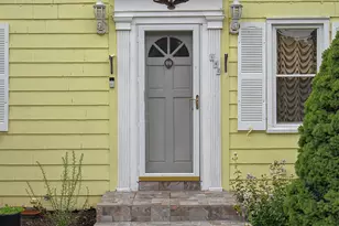 142 Travis Dr, Bridgeport, CT 06606 - Photo 5