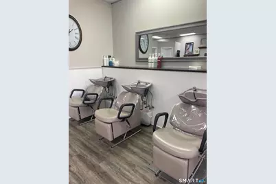 30 Pennsylvania Avenue #Beauty Salon Business, East Lyme, CT 06357 - Photo 3