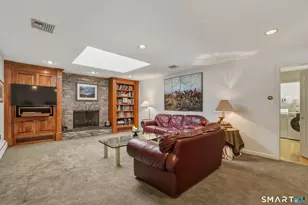 12 Mountain Farms Rd, West Hartford, CT 06117 - Photo 11