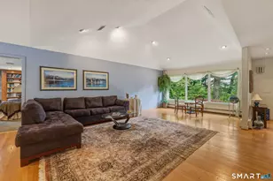 12 Mountain Farms Rd, West Hartford, CT 06117 - Photo 5