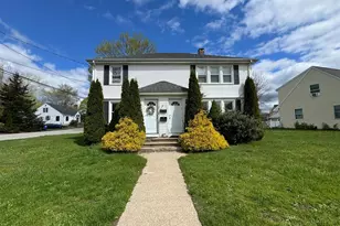 7 Babcock St, Stonington, CT 06379 - Photo 1