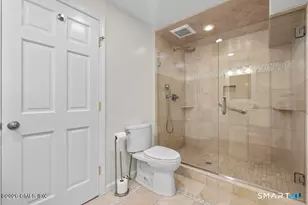 2 Choctaw Ln, Greenwich, CT 06831 - Photo 33