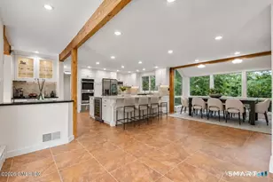 2 Choctaw Ln, Greenwich, CT 06831 - Photo 13
