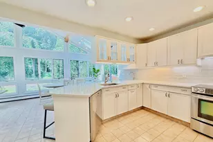 3 Susan Ct, Norwalk, CT 06851 - Photo 7