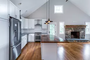 21 Hemlock Rd, Roxbury, CT 06783 - Photo 9