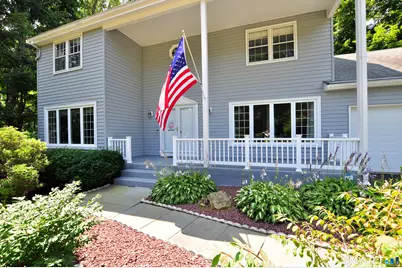 23 Kingsbridge, Avon, CT 06001 - Photo 3