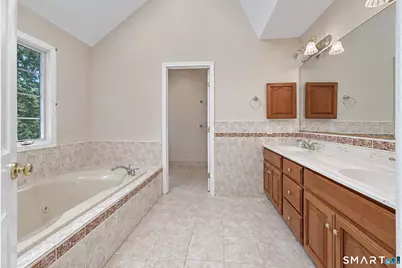 30 Country Way, Bethel, CT 06801 - Photo 21