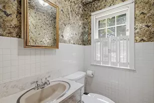 2409 Albany Ave, West Hartford, CT 06117 - Photo 15