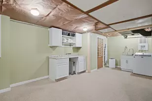 2409 Albany Ave, West Hartford, CT 06117 - Photo 29
