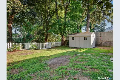 555 Lakeside Drive, Bridgeport, CT 06606 - Photo 21