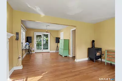 555 Lakeside Drive, Bridgeport, CT 06606 - Photo 5