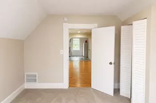 130 Plymouth St, New Haven, CT 06504 - Photo 11