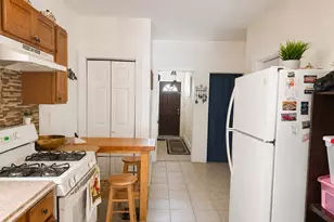 130 Plymouth St, New Haven, CT 06504 - Photo 5