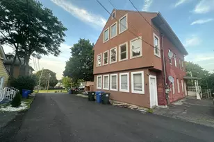 4 Foster Ct, Meriden, CT 06451 - Photo 1