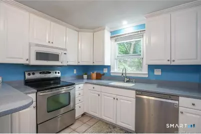 24 Court Park, West Hartford, CT 06119 - Photo 9