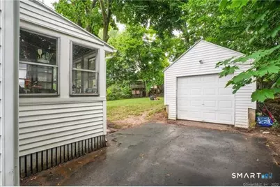 24 Court Park, West Hartford, CT 06119 - Photo 19