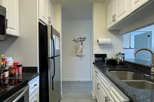 127 Greyrock Pl, Stamford, CT 06901 - Photo 7