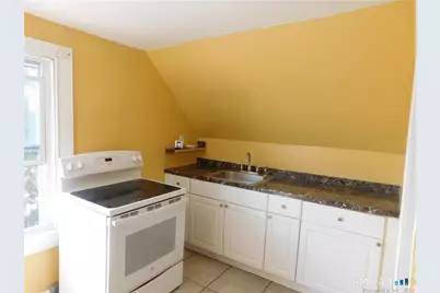 199 Whitney Avenue #3, Bridgeport, CT 06606 - Photo 5