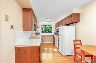 31 Harbour Village, Branford, CT 06405 - Photo 17