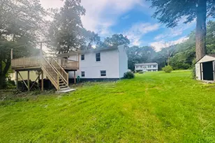 39 Beechwood Blvd, Plainfield, CT 06374 - Photo 3
