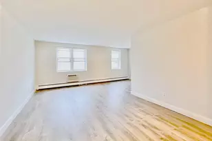 140 Grove St, Stamford, CT 06901 - Photo 3