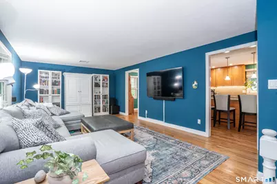 20 Munnisunk Drive, Simsbury, CT 06070 - Photo 3