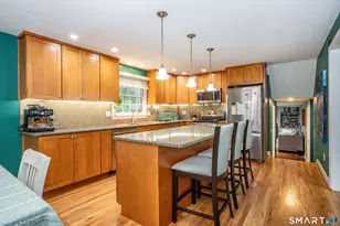 20 Munnisunk Dr, Simsbury, CT 06070 - Photo 7