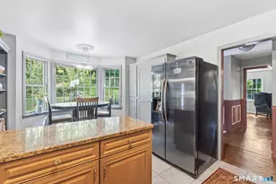 136 Heritage Dr, Glastonbury, CT 06033 - Photo 7