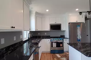 16 Kingsley Ct, Waterbury, CT 06704 - Photo 5