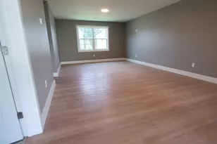 16 Kingsley Ct, Waterbury, CT 06704 - Photo 11