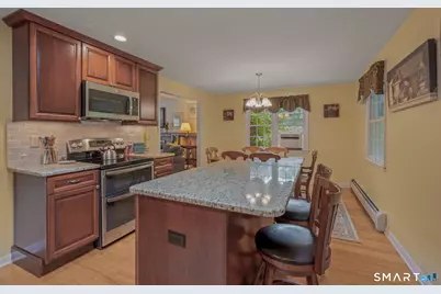 34 Imperial Drive, South Windsor, CT 06074 - Photo 9