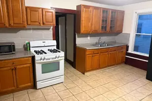 727 East St, New Britain, CT 06051 - Photo 3