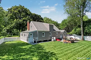 31 Melrose Ave, Trumbull, CT 06611 - Photo 5