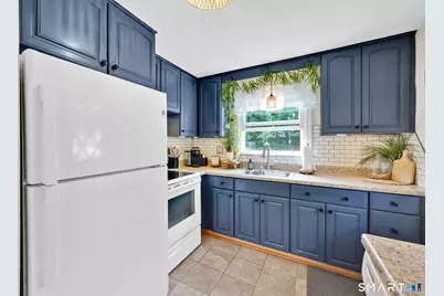 14 Claremont Avenue, Enfield, CT 06082 - Photo 11