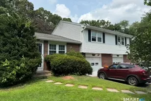 302 Berlin St, Southington, CT 06489 - Photo 1