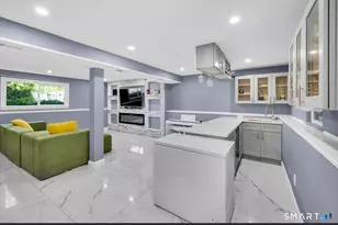 19 Miner Rd, West Haven, CT 06516 - Photo 1