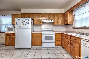 76 Arlington St, West Haven, CT 06516 - Photo 13