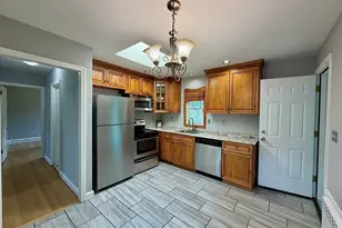 41 Quince St, Bridgeport, CT 06606 - Photo 13