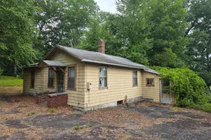 978 Voluntown Rd, Griswold, CT 06351 - Photo 13