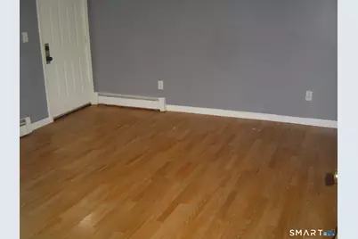 380 Blatchley Avenue #1st Floor, New Haven, CT 06513 - Photo 11