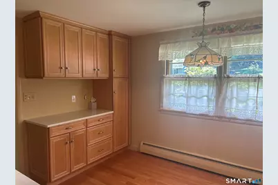 28 Clearview Circle, Naugatuck, CT 06770 - Photo 3