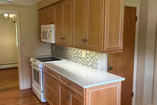 28 Clearview Cir, Naugatuck, CT 06770 - Photo 5