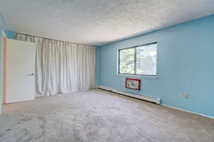 132 Sutton Pl, Bloomfield, CT 06002 - Photo 23