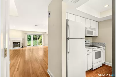 9 Glen Ridge #9, Wilton, CT 06897 - Photo 5
