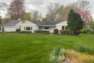 5 Turtleback Ln, Westport, CT 06880 - Photo 1