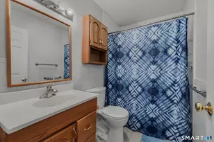 31 Glenview Dr, Cromwell, CT 06416 - Photo 11