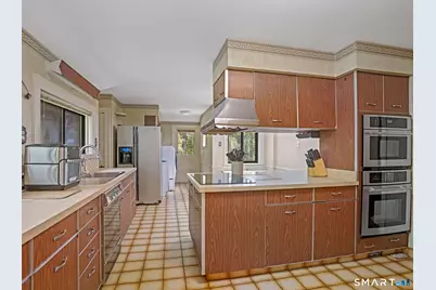 3392 Huntington Road, Stratford, CT 06614 - Photo 5