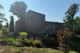 111 Mill Hill Rd, Fairfield, CT 06824 - Photo 35