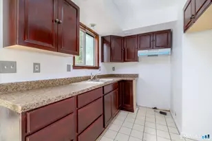 2-1/2 Laura St, Norwalk, CT 06854 - Photo 9