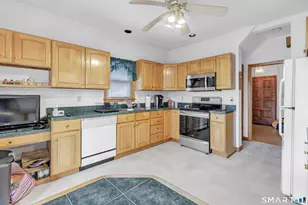 87 Yale St, Stratford, CT 06615 - Photo 23